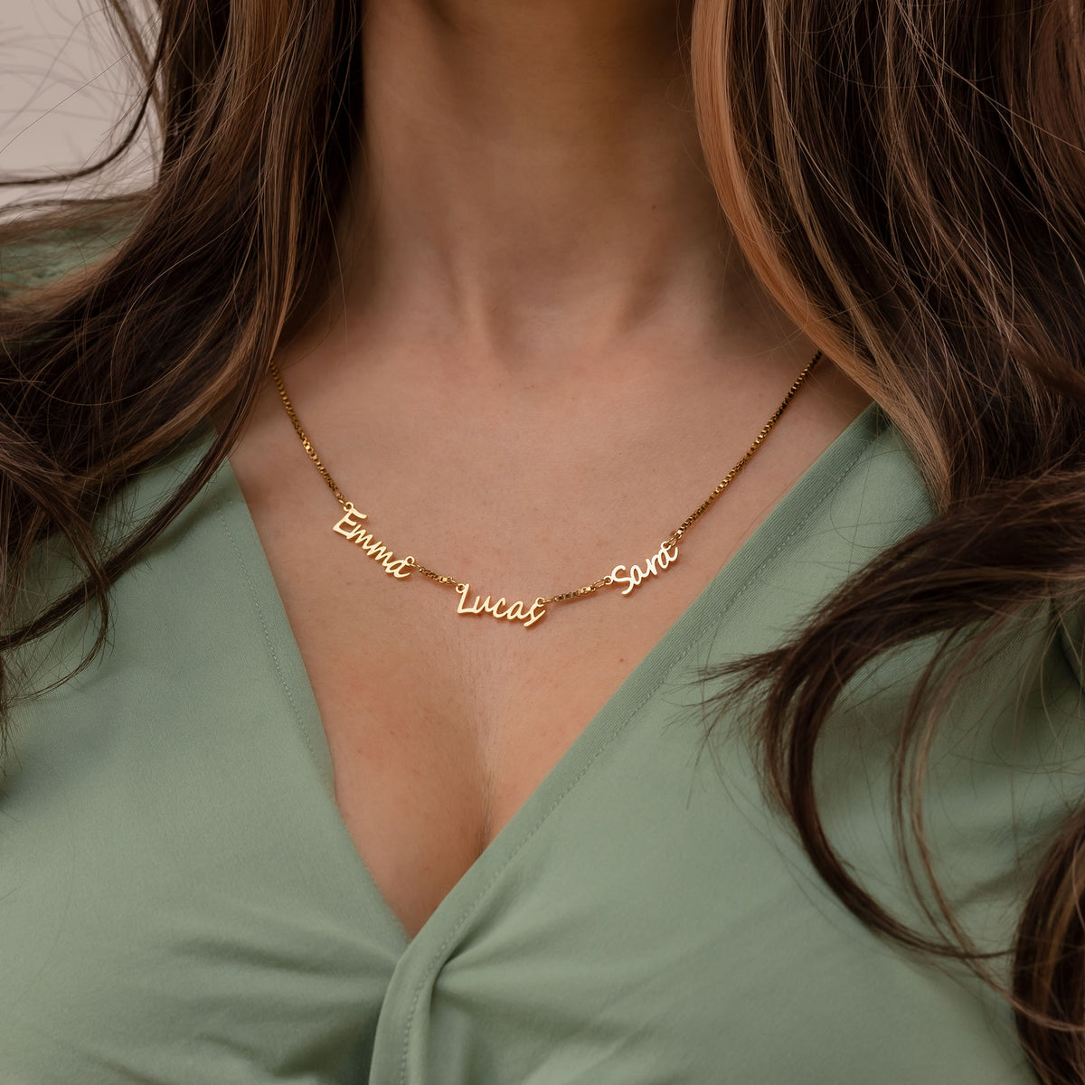 Multi name necklace - No discoloration