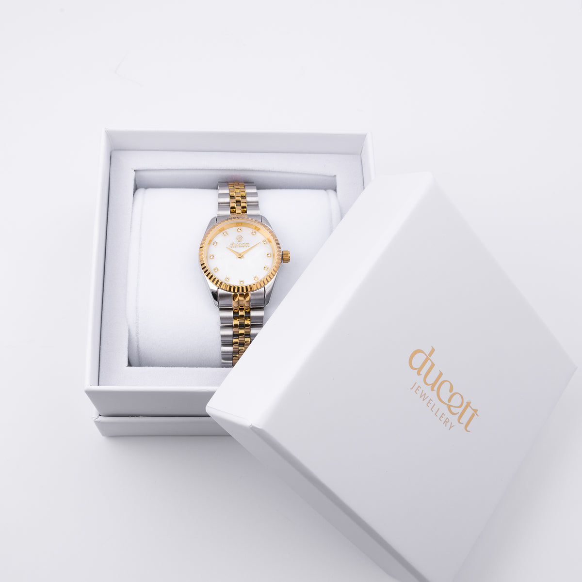 Signé watch - Tarnish free