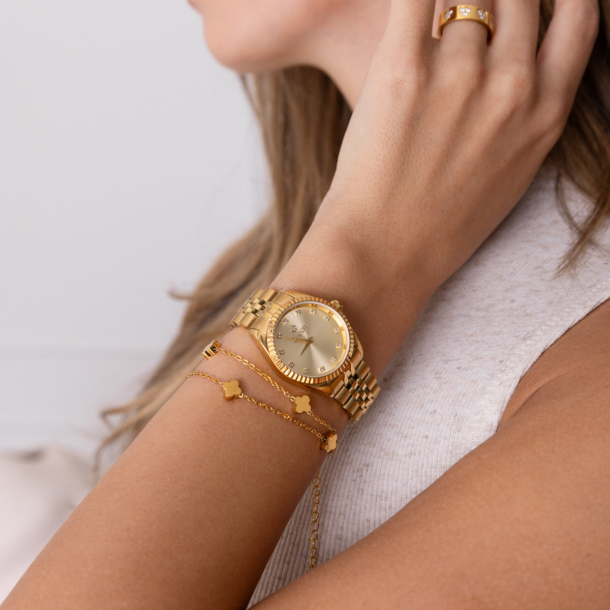 Signé watch gold