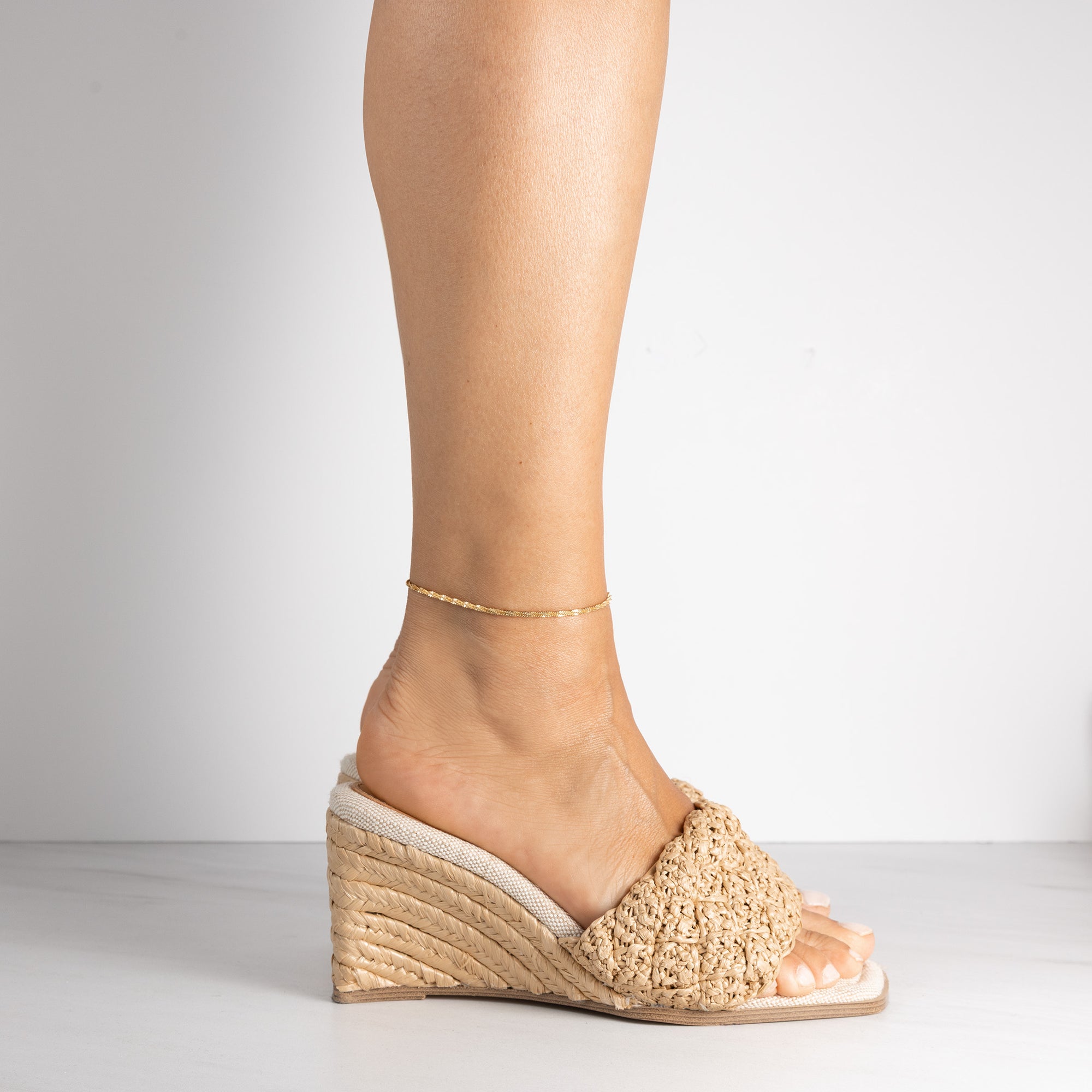 Sparkling anklet